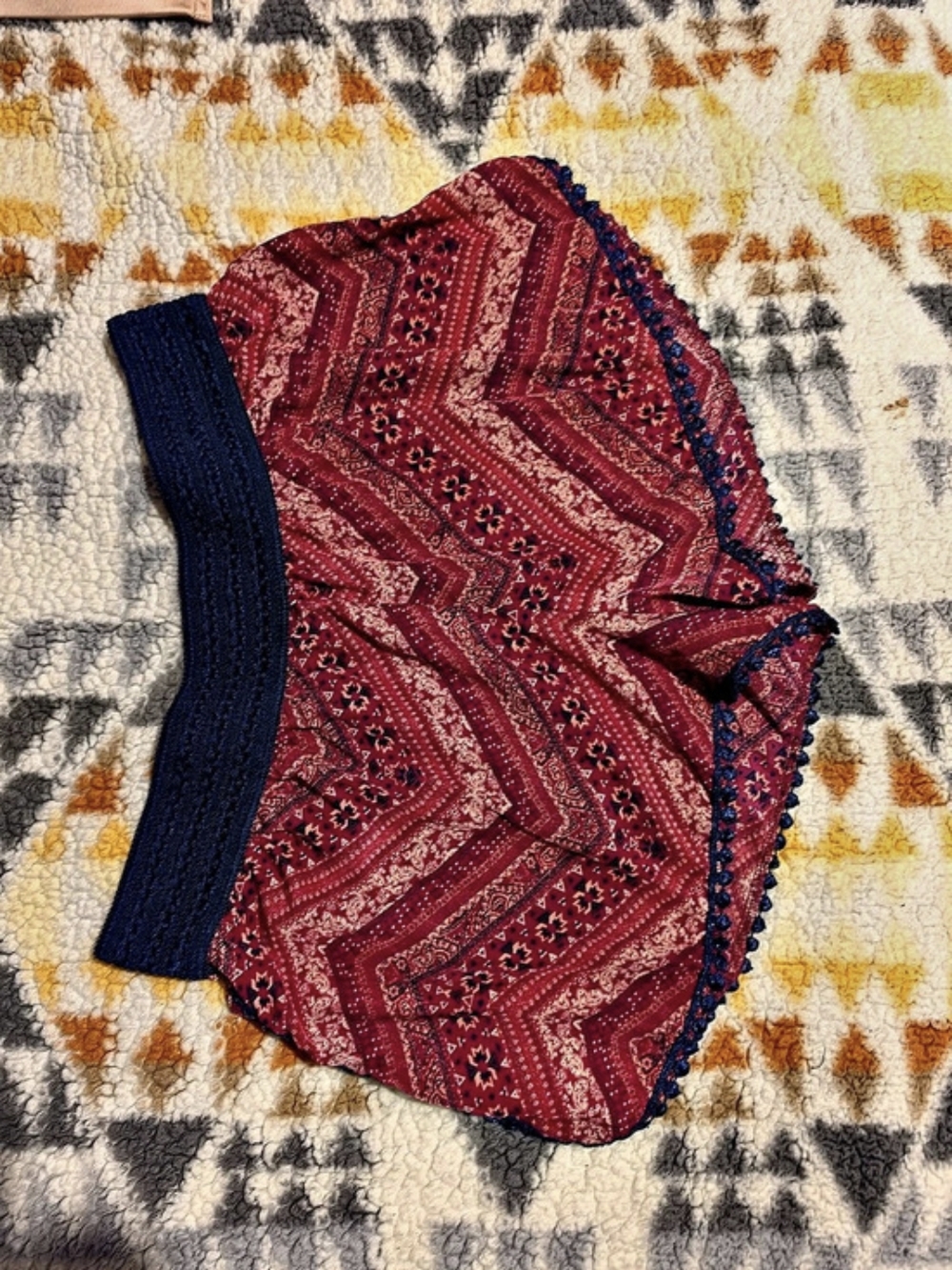 No Boundaries High Waist Printed Shorts in Red & Blue Size XL (15-17)
